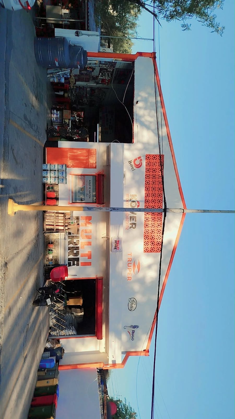 Fachada de MULTIFERRE en San Nicolás